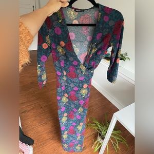 American Apparel wrap around